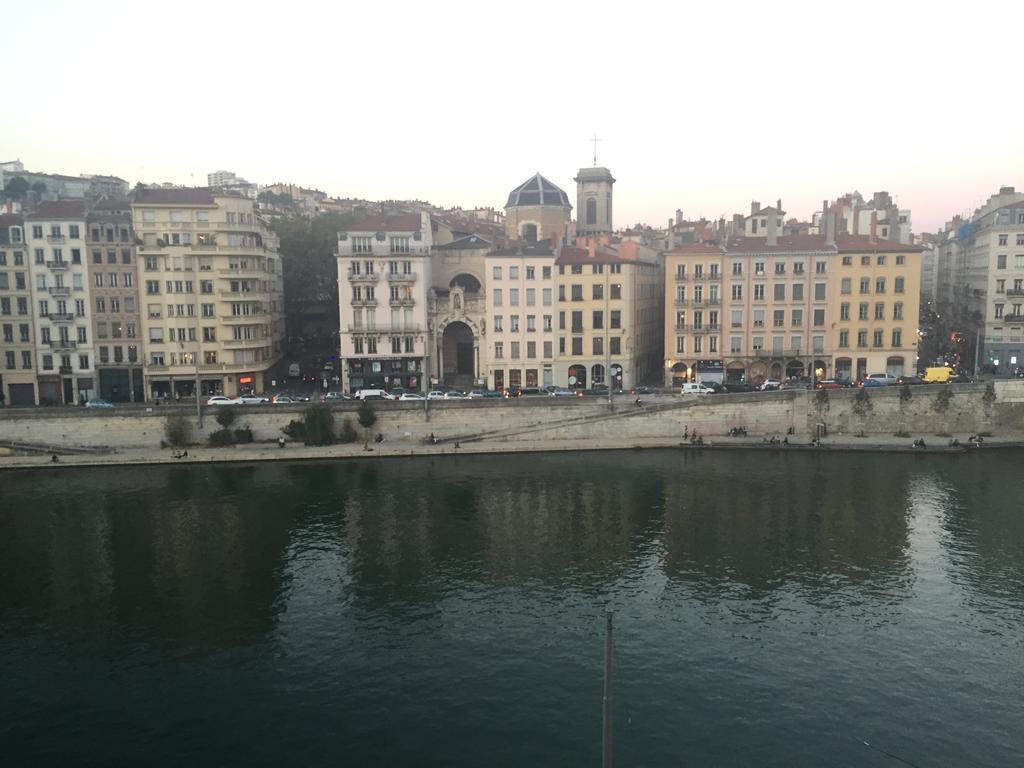 La "Pepite" Du Vieux Lyon Apartment Bagian luar foto