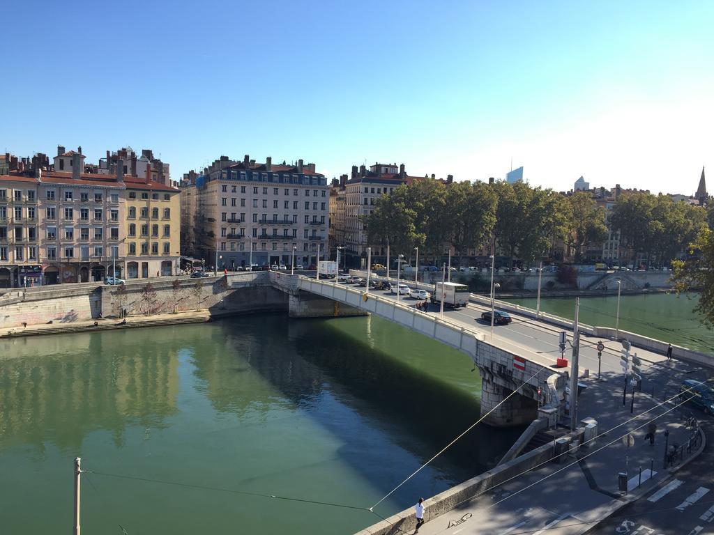 La "Pepite" Du Vieux Lyon Apartment Bagian luar foto